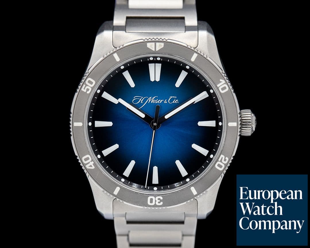 Image of H. Moser and Cie. Pioneer Center Seconds Funky Blue Titanium LE of 100