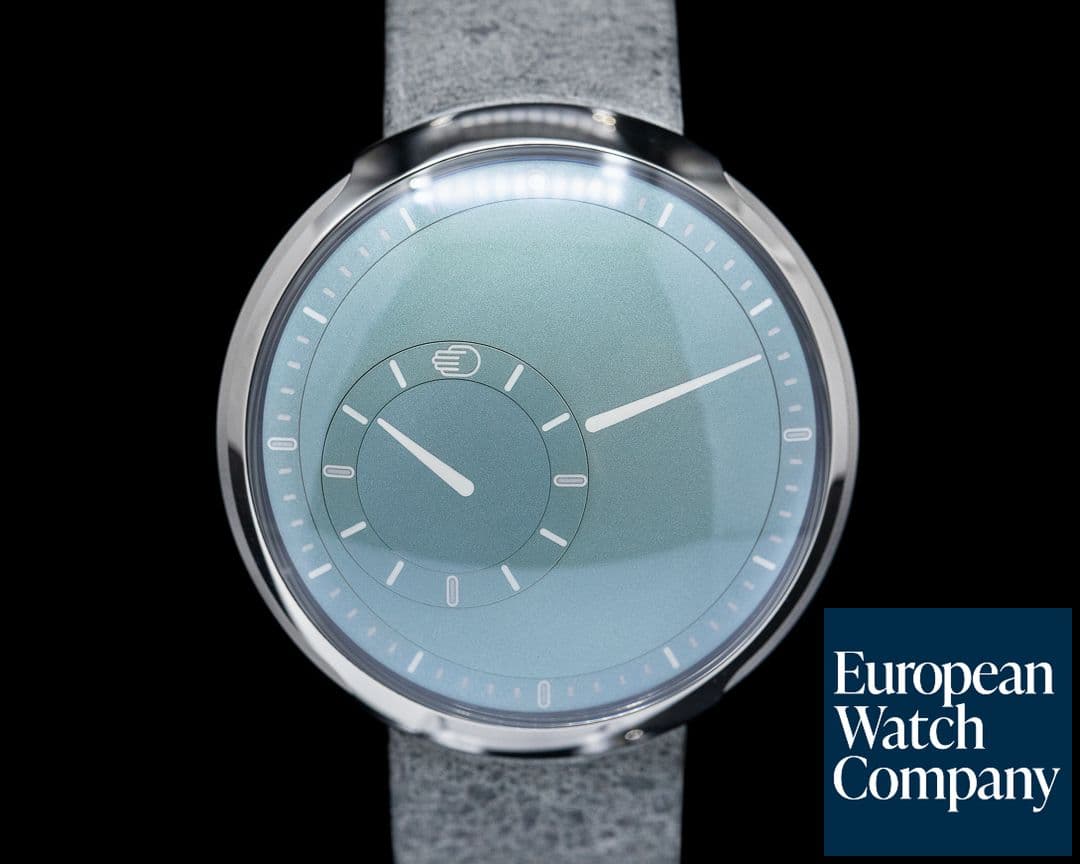 Image of Ressence Type 8 Titanium Mint Dial