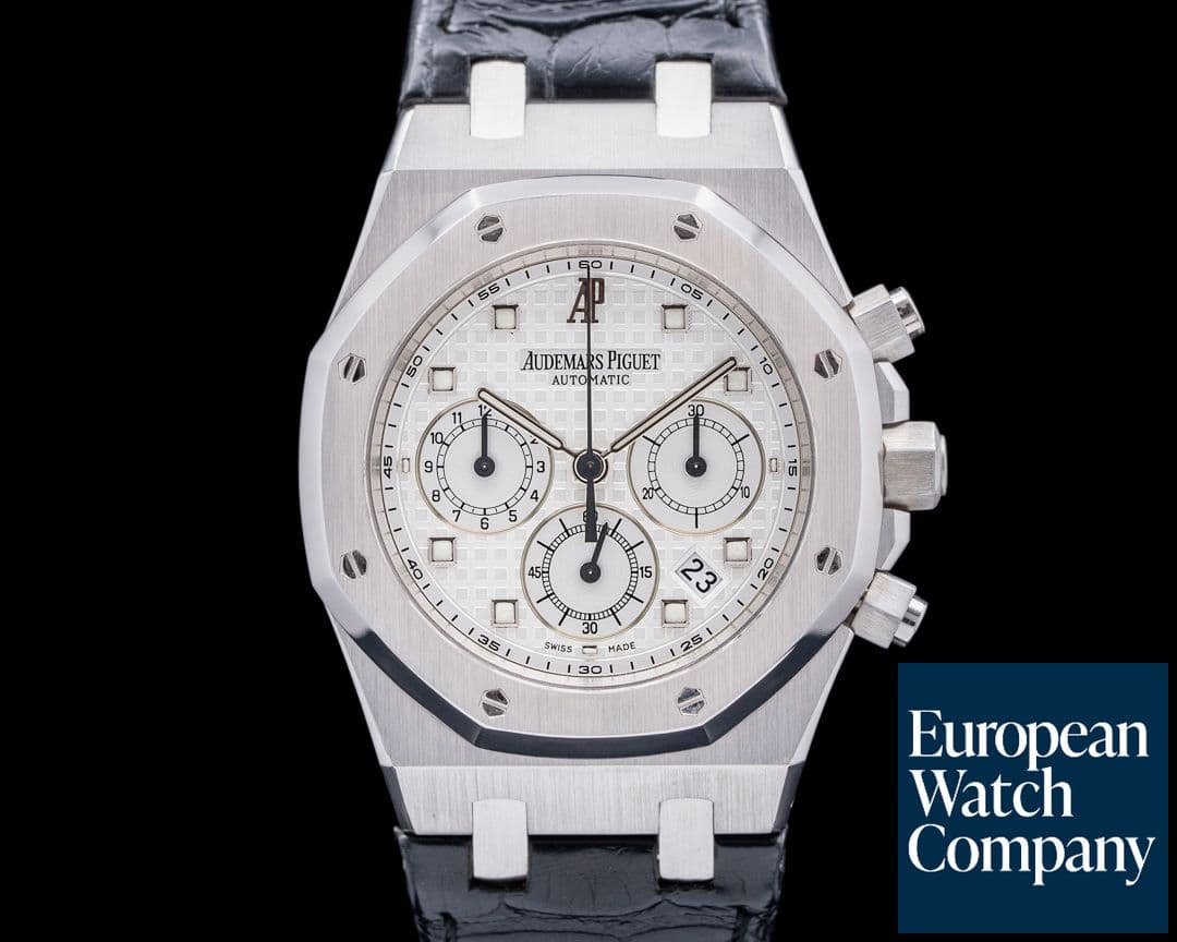 Image of Audemars Piguet Royal Oak 26022BC Chronograph 18K White Gold