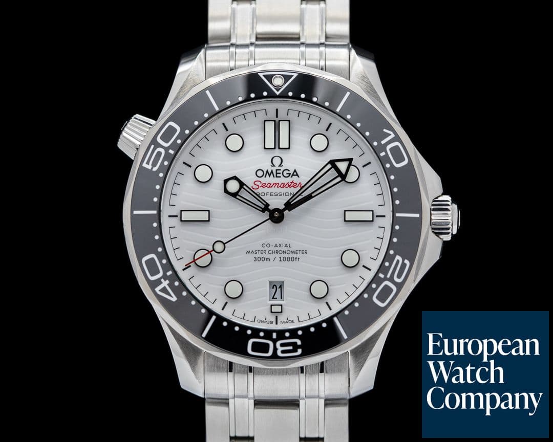 Image of Omega Seamaster Diver 300M Co-Axial Master Chronometer 42MM White