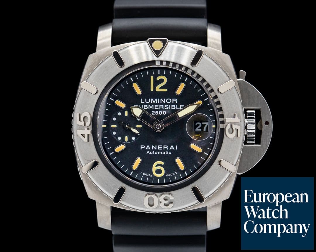 Image of Panerai Luminor Submersible SS Limited