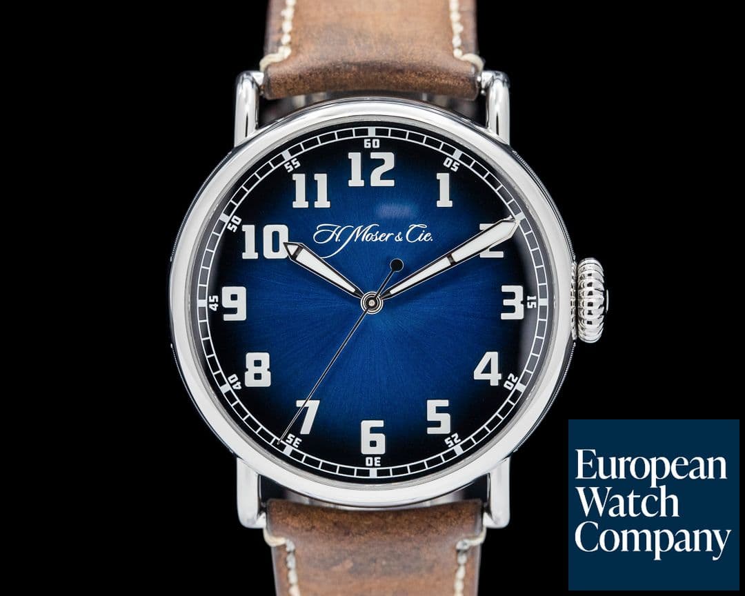 Image of H. Moser and Cie. Heritage Pilot Center Seconds Funky Blue Dial