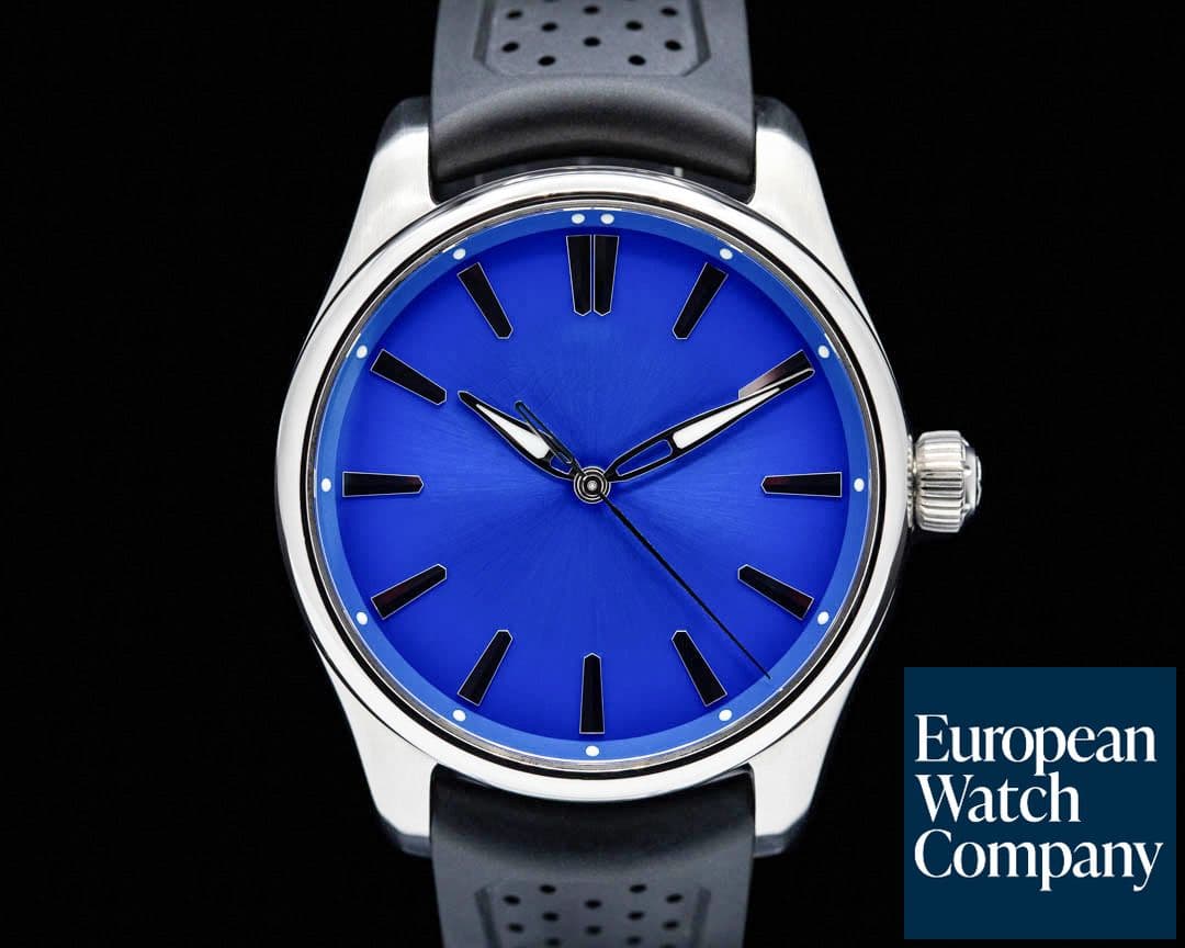Image of H. Moser and Cie. Pioneer Center Seconds Arctic Blue Fume