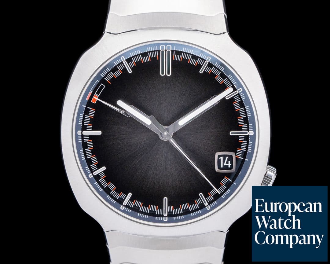 Image of H. Moser and Cie. Moser Streamliner Perpetual Calendar Gray Dial
