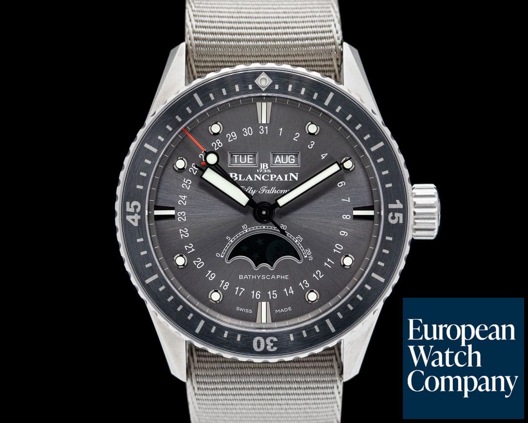 Image of Blancpain Fifty Fathoms Bathyscaphe Quantième Complet Phases de Lune