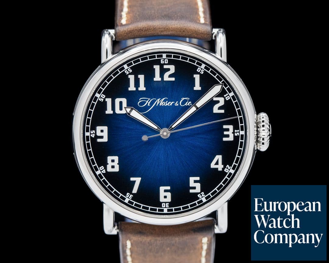 Image of H. Moser and Cie. Heritage Pilot Center Seconds Funky Blue Dial