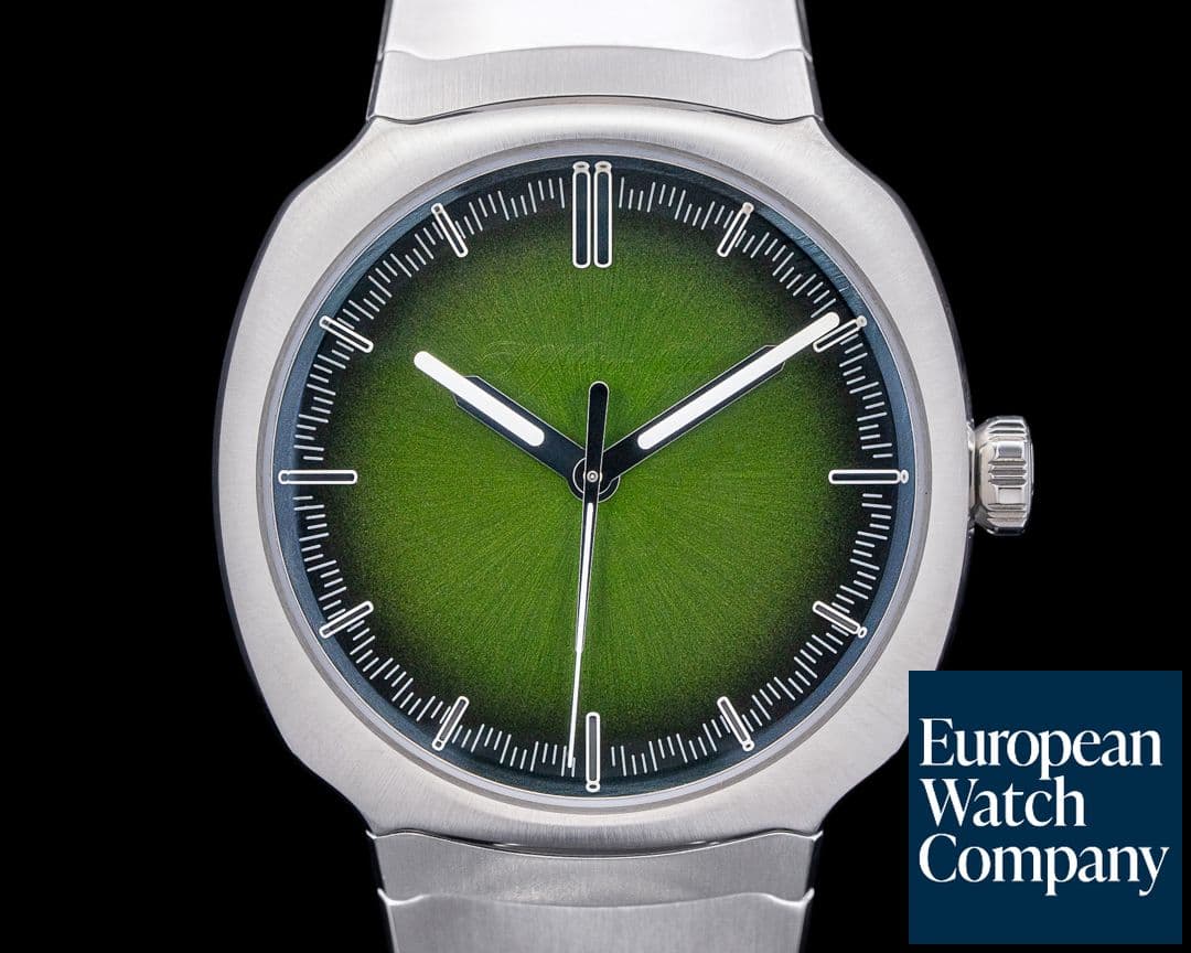 Image of H. Moser and Cie. Streamliner Centre Seconds SS Matrix Green Dial 2024