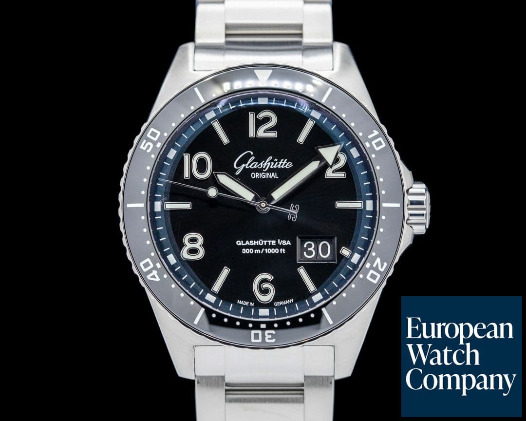 Image of Glashutte Original SeaQ Panorama Date SS Black Dial