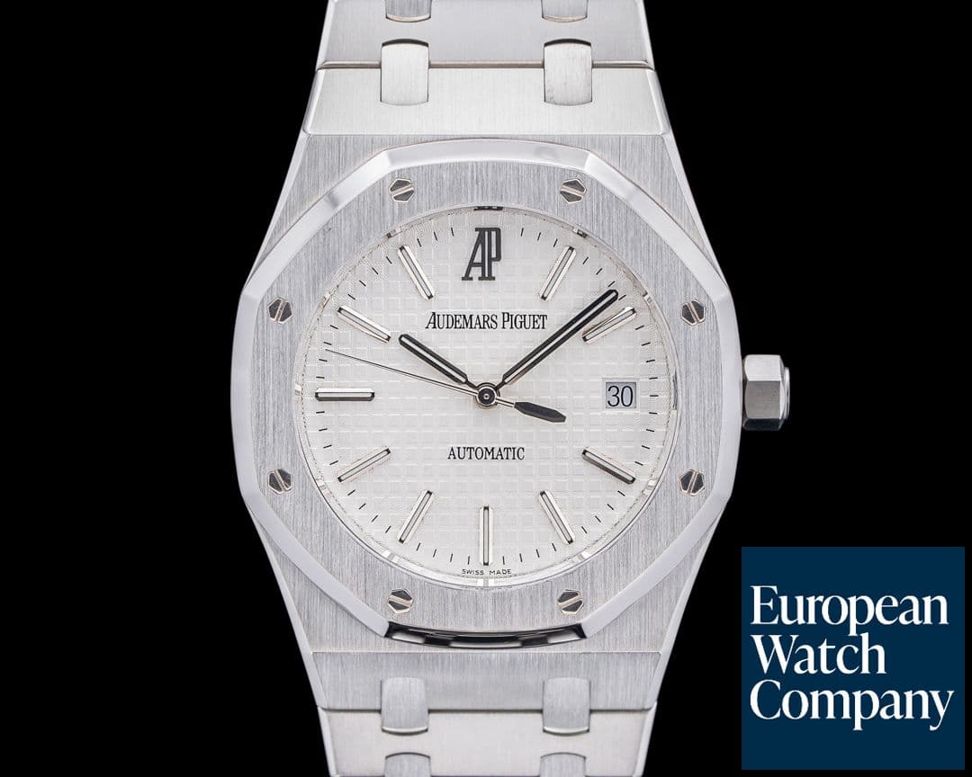 Image of Audemars Piguet Royal Oak 15300ST 39MM SS / White Dial