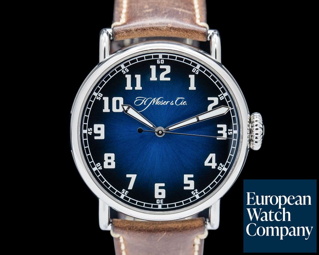 Image of H. Moser and Cie. Heritage Pilot Center Seconds Funky Blue Dial
