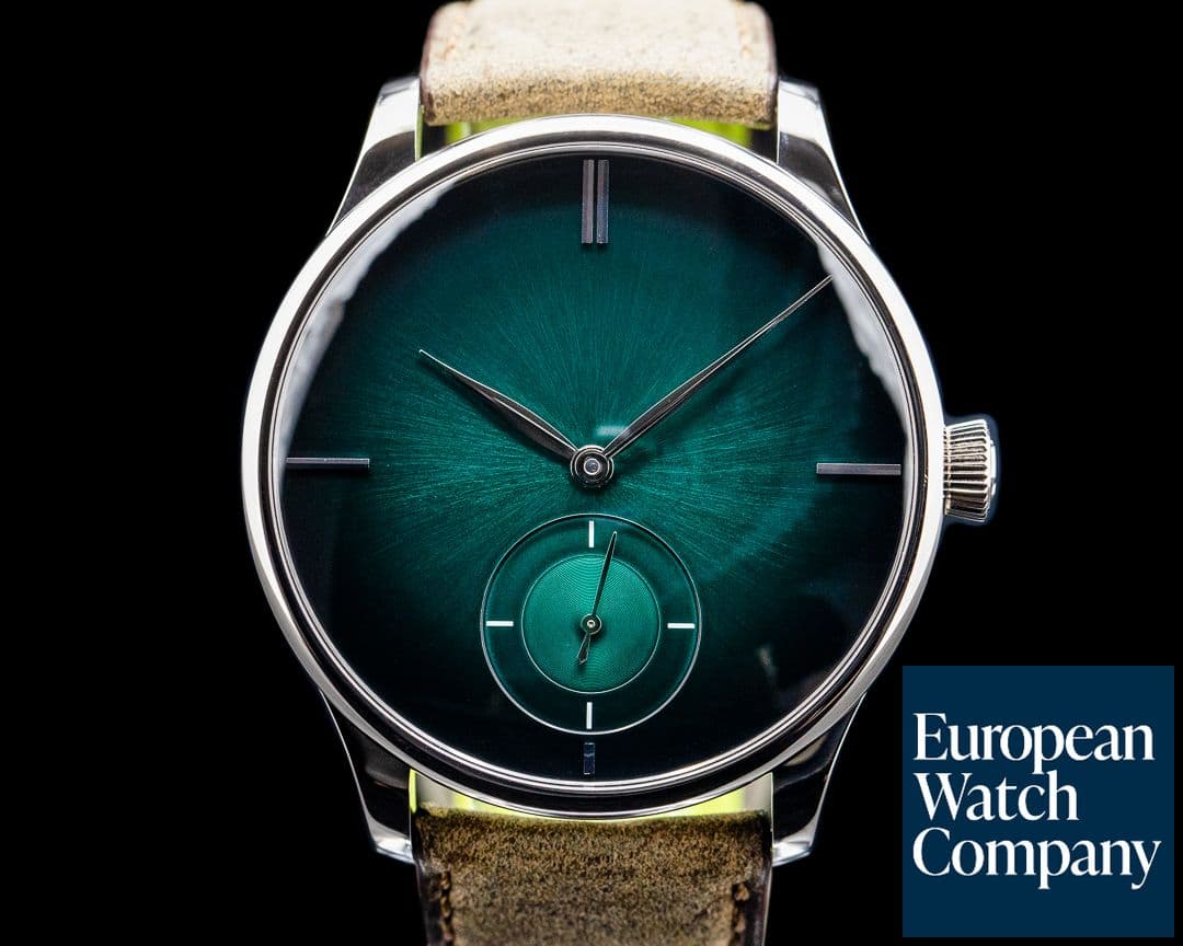 Image of H. Moser and Cie. Venturer Small Seconds 18K WG / Cosmic Green Dial