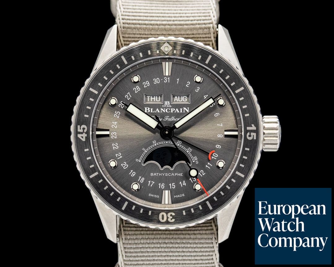 Image of Blancpain Fifty Fathoms Bathyscaphe Quantième Complet Phases de Lune