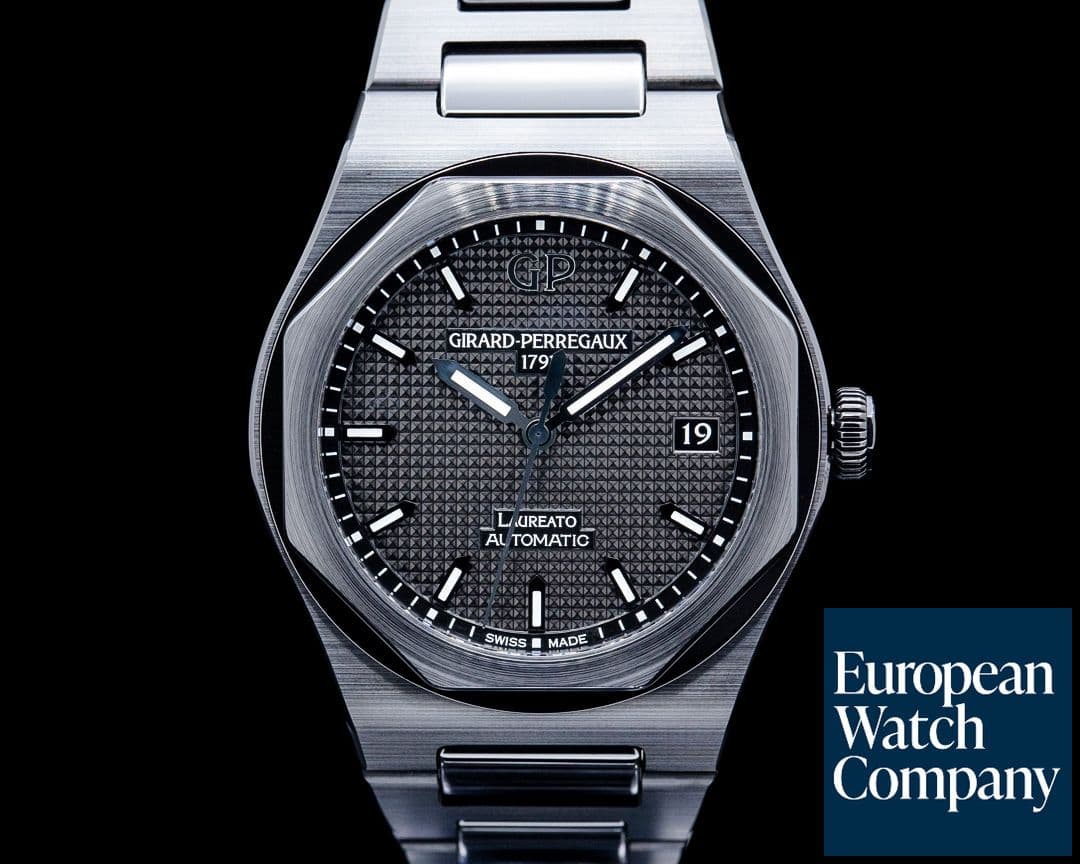 Image of Girard Perregaux 81005 Laureato Ceramic Black Dial