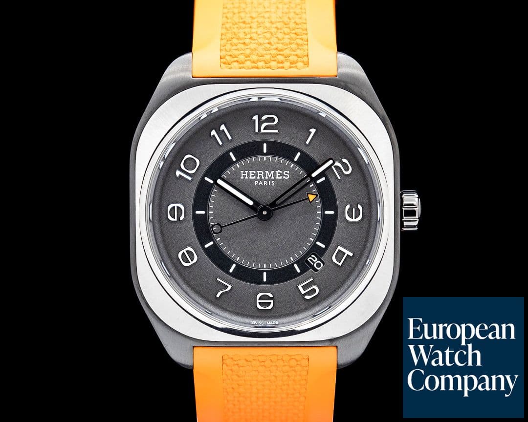 Image of Hermes W049430WW00 H08 Titanium DLC Black Dial