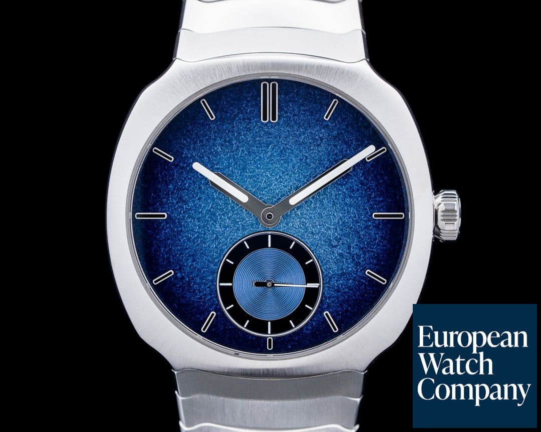 Image of H. Moser and Cie. 6500-1200 Streamliner Small Seconds SS Blue Enamel Dial 2024