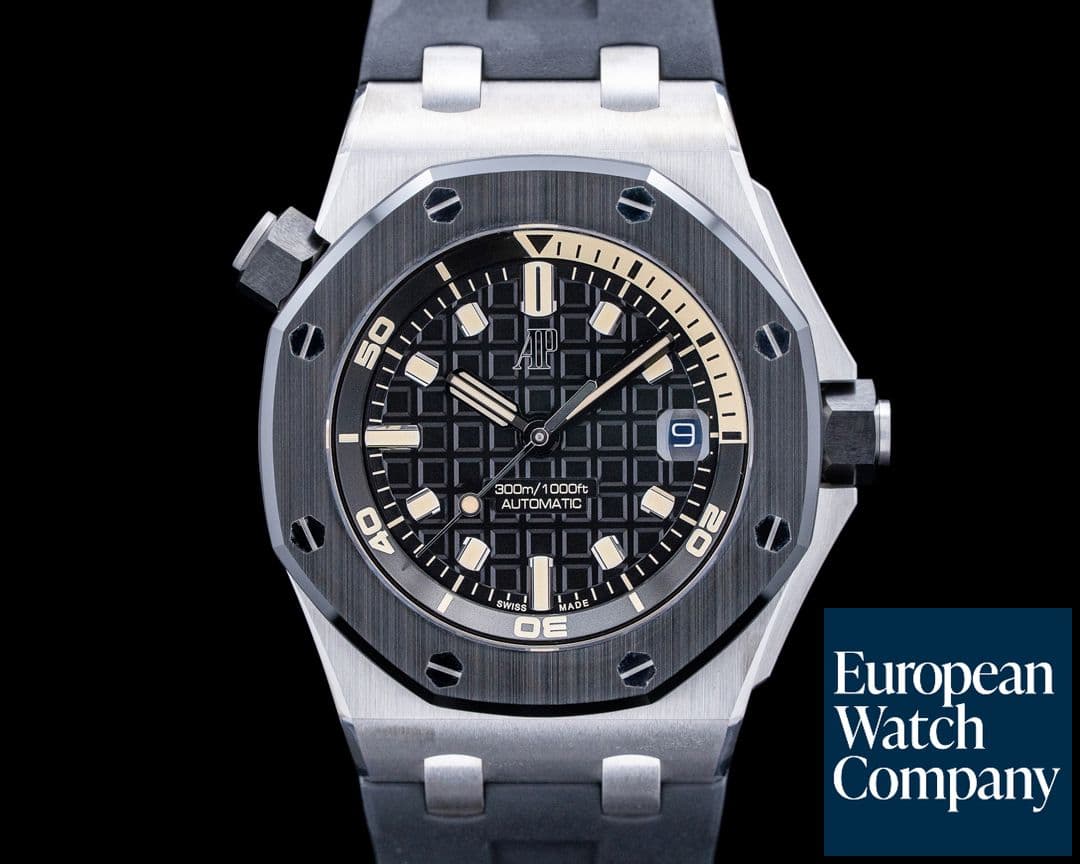 Image of Audemars Piguet 15720CN Royal Oak Offshore Diver 18K White Gold Black Dial LIMITED