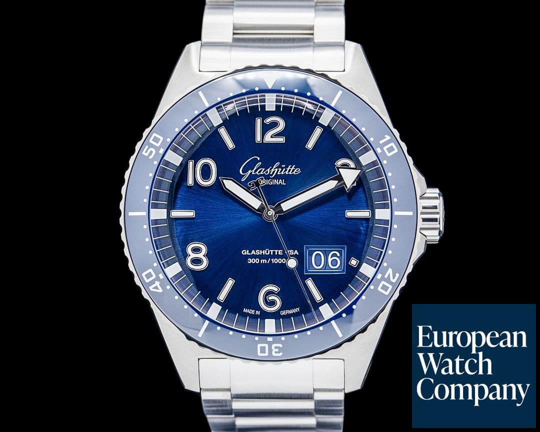 Image of Glashutte Original SeaQ Panorama Date SS Blue Dial