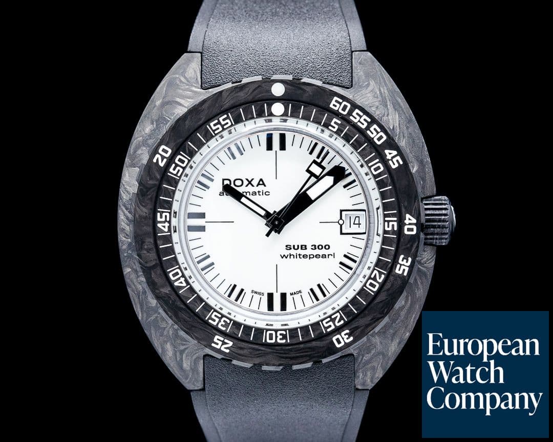 Image of Doxa Sub 300 Carbon "Whitepearl" Dial
