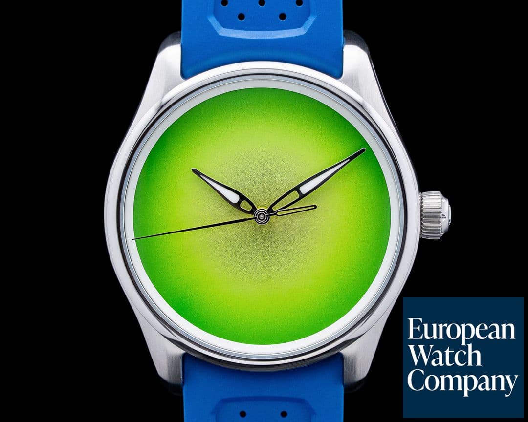 Image of H. Moser and Cie. Pioneer Centre Seconds Concept SS Citrus Green Dial 2025