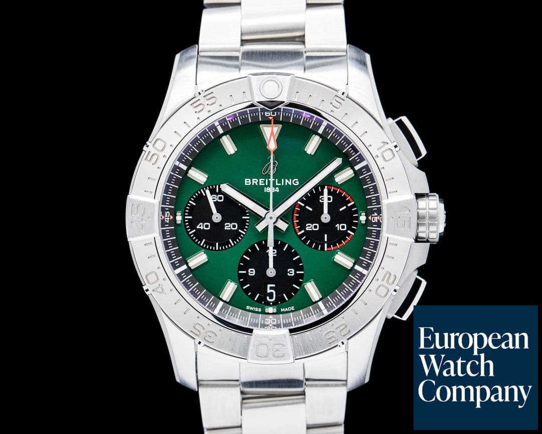 Image of Breitling Avenger B01 Chronograph 42 SS Green Dial