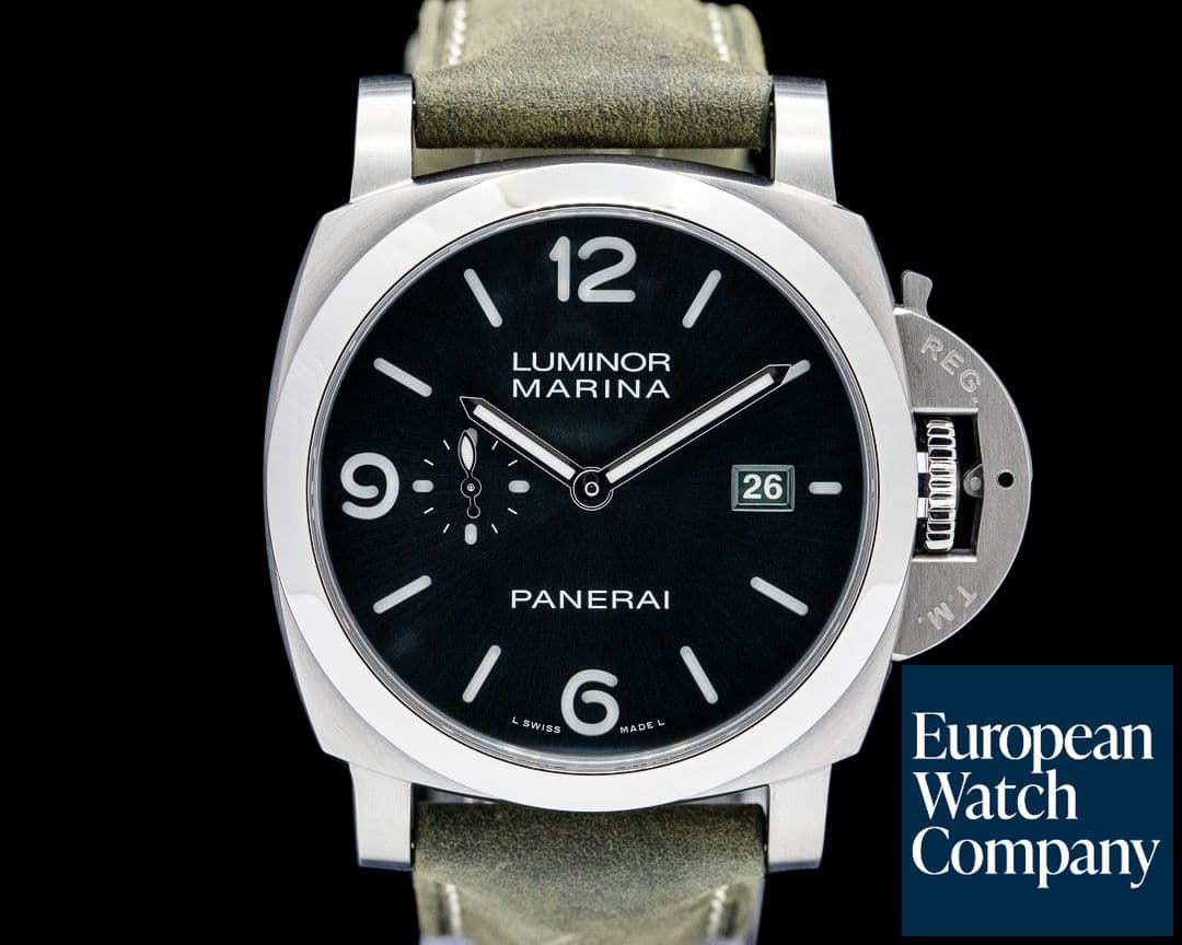 Image of Panerai PAM03325 Luminor Marina Titanium Green Dial