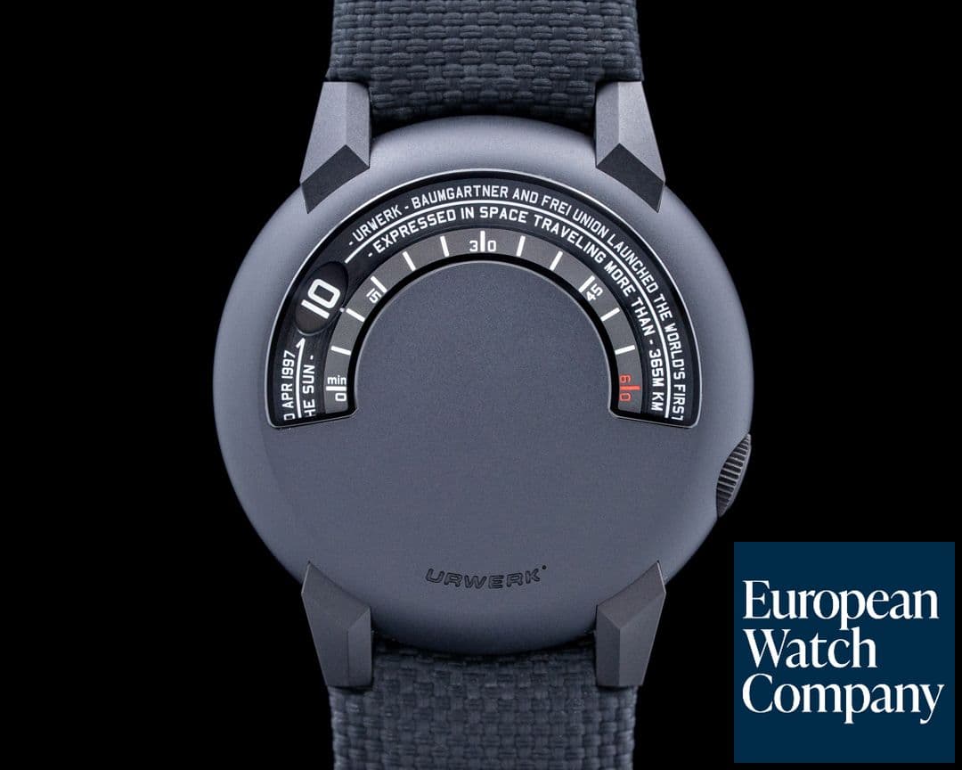Image of URWERK UR-102 Reloaded Black PVD Titanium Wandering Hours LIMITED