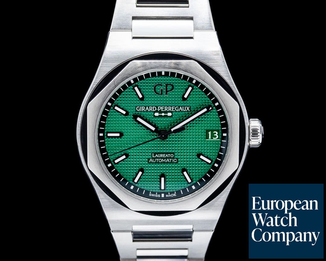 Image of Girard-Perregaux 81010 Laureato Clous de Paris SS Green Dial