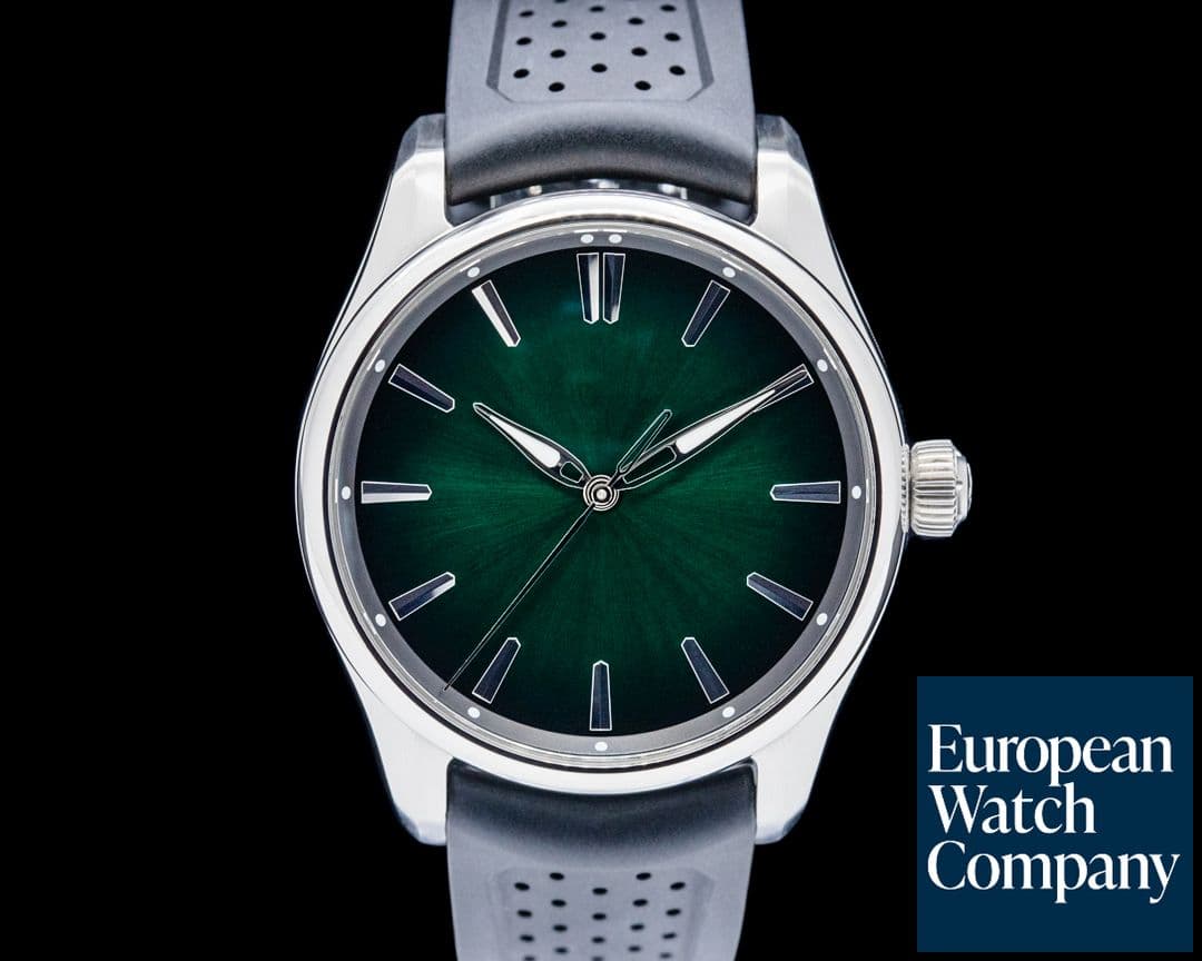 Image of H. Moser and Cie. Pioneer Centre Seconds SS Green Fume Dial 2025