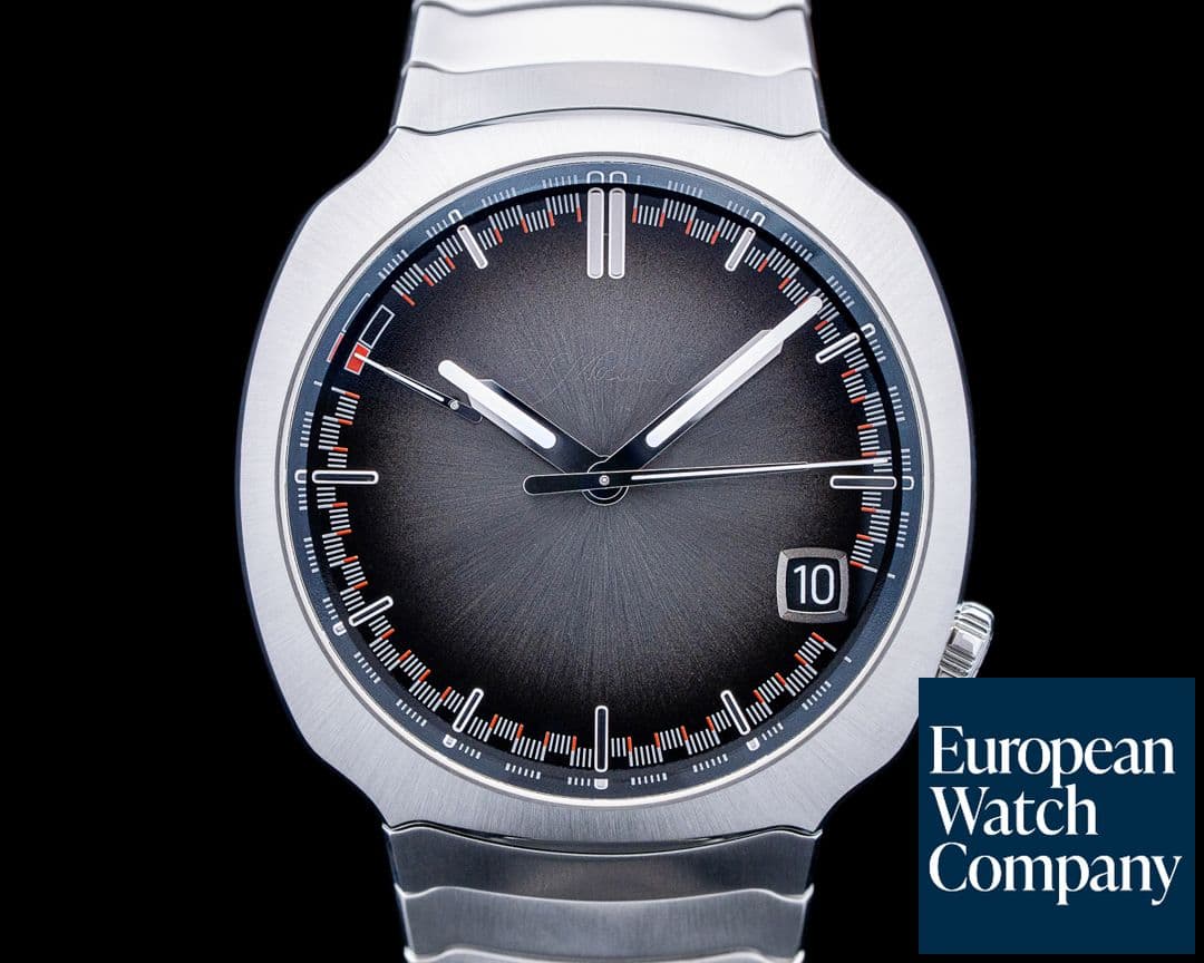 Image of H. Moser & Cie. 6812-1200 Streamliner Perpetual Calendar SS Gray Dial