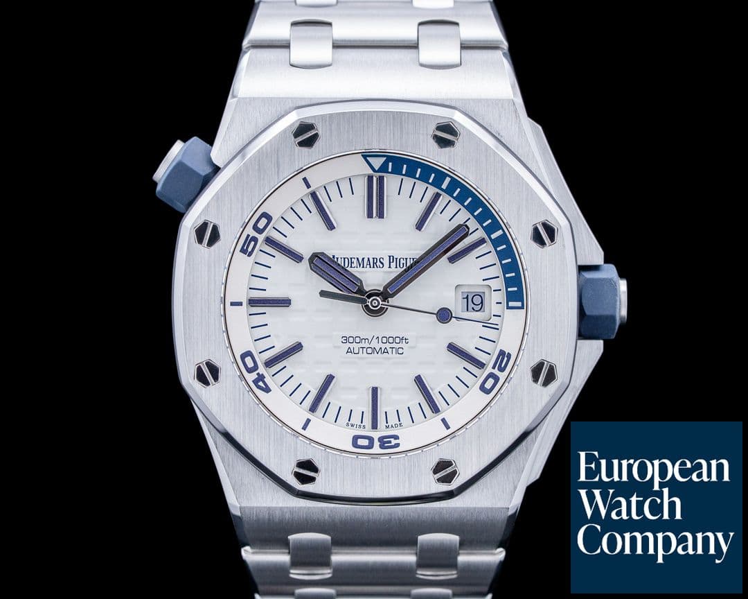 Image of Audemars Piguet 15710ST Royal Oak Offshore Diver SS White Dial