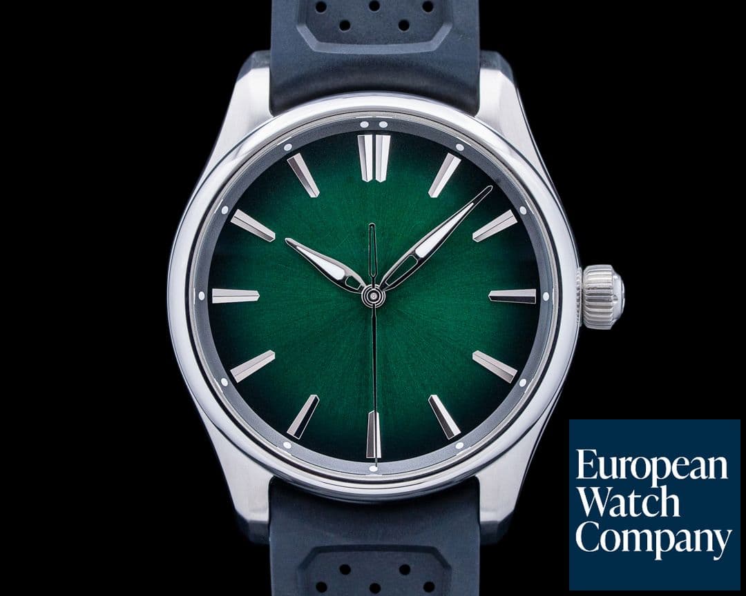 Image of H. Moser & Cie. 3201-1201 Pioneer Centre Seconds Cosmic Green SS Green Dial 2026