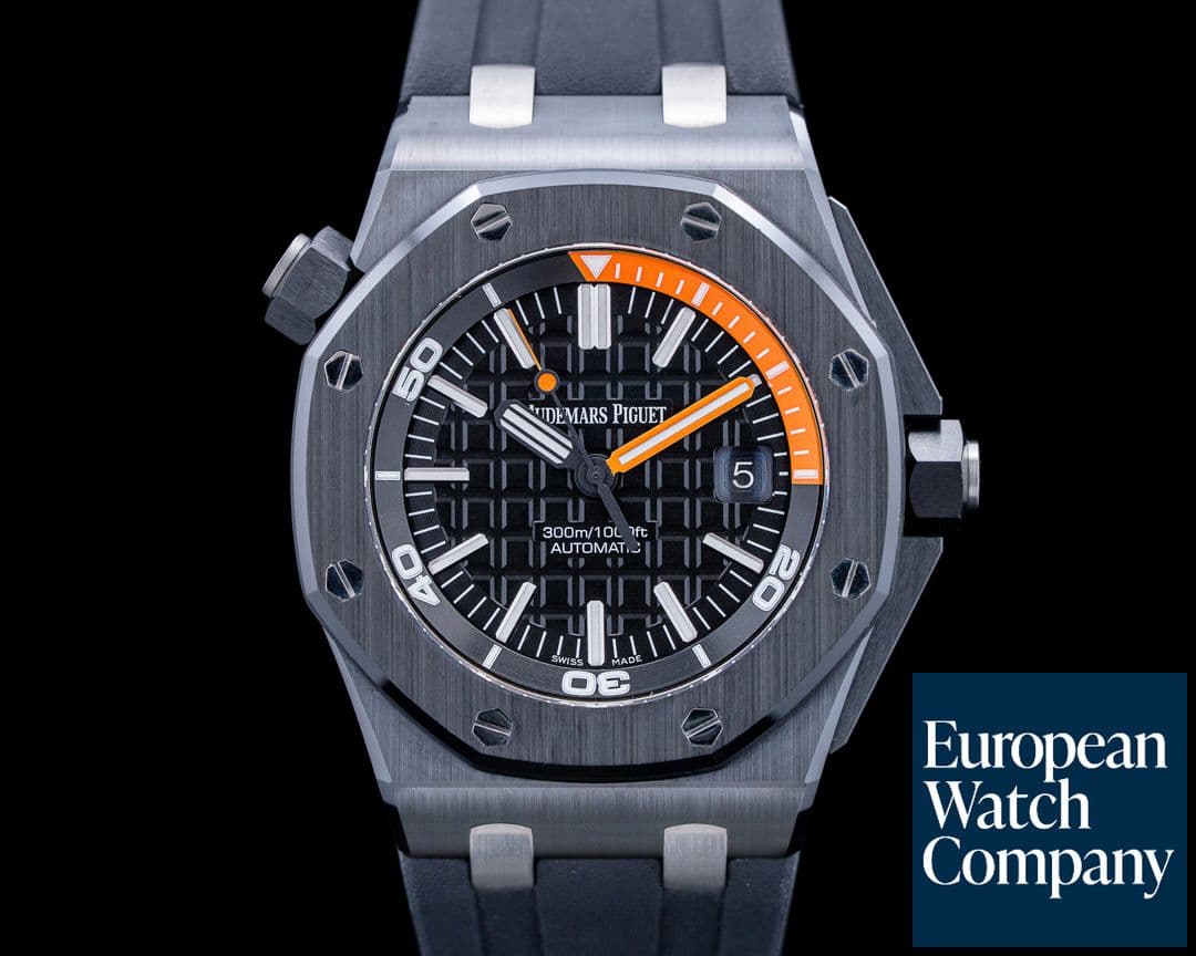 Image of Audemars Piguet 15707CE Royal Oak Offshore Diver Ceramic Black Dial