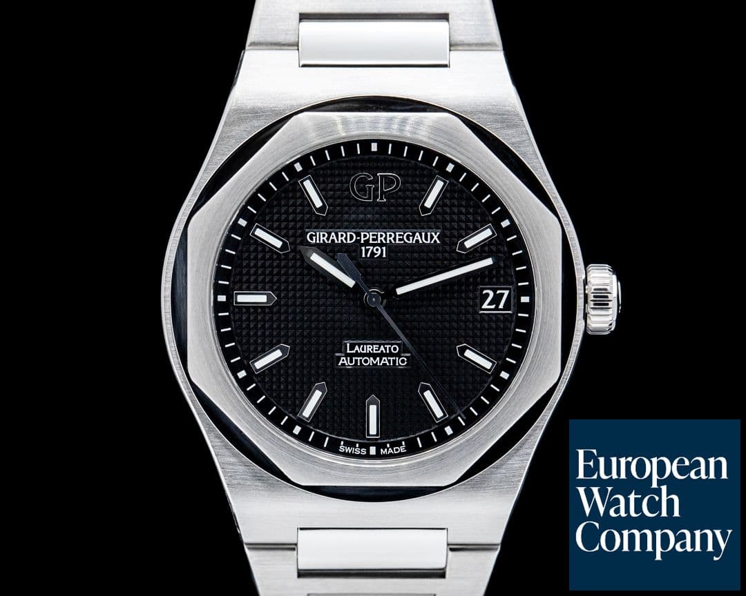 Image of Girard-Perregaux 81010 Laureato 42MM SS Black Dial