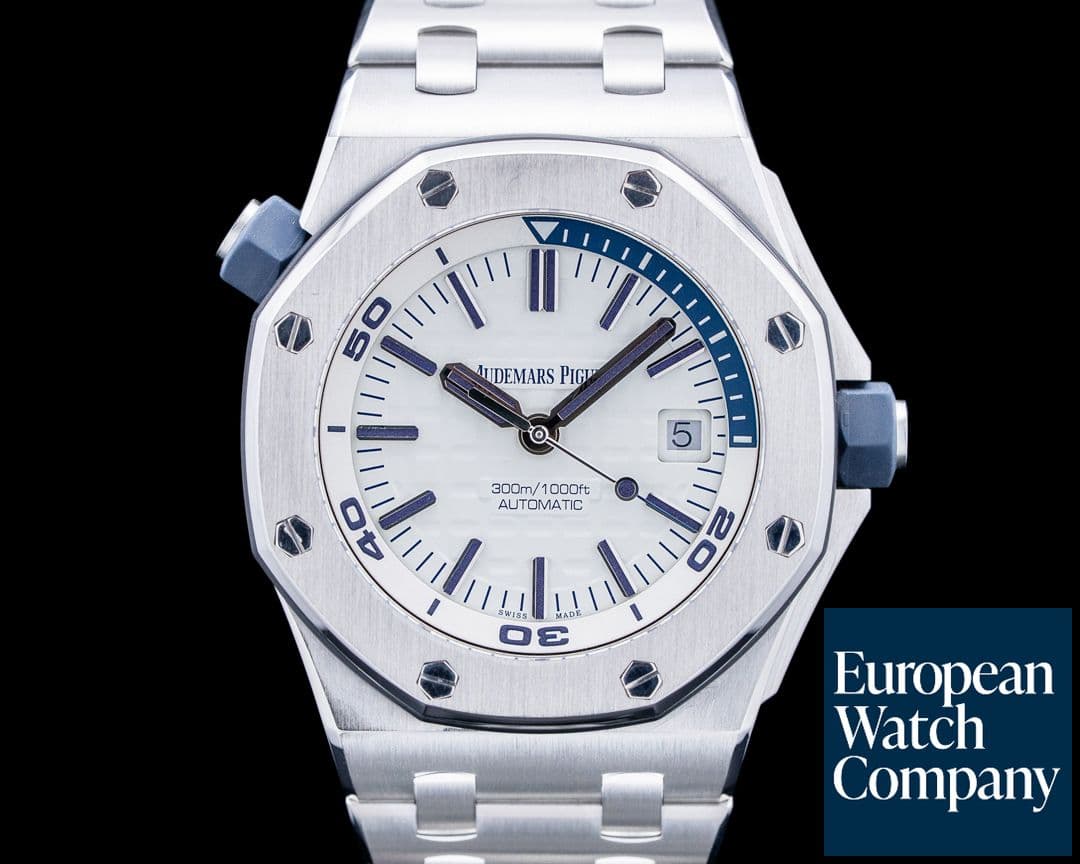 Image of Audemars Piguet 15710ST Royal Oak Offshore Diver SS White Dial