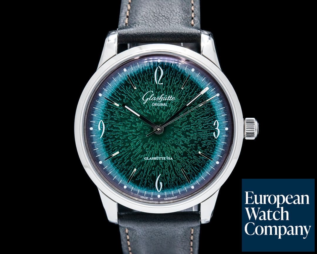 Image of Glashütte Original Sixties SS Green Dial