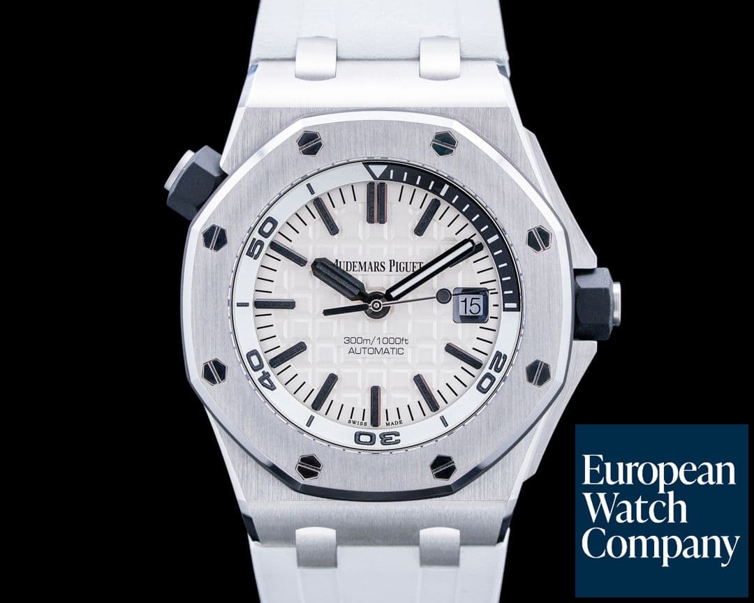 Image of Audemars Piguet Royal Oak 15710ST Offshore Diver White Dial / Rubber