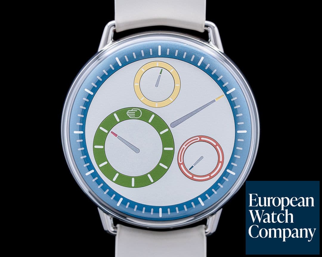 Image of Ressence TYPE 1 Round Multicolour Titanium Silver Dial