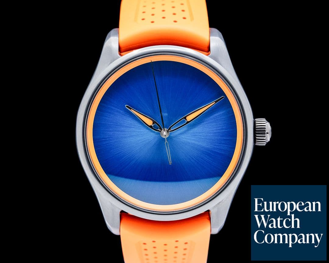 Image of H. Moser & Cie. Pioneer Centre Seconds Spiced Aqua Black DLC SS Blue Dial 2026