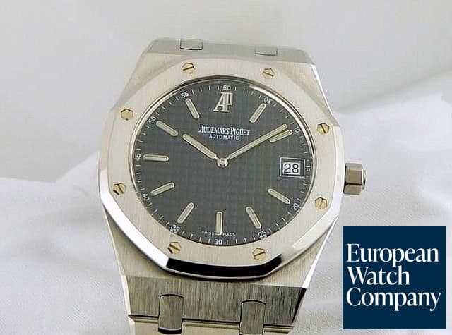 Image of Audemars Piguet Royal Oak Jumbo Gray
