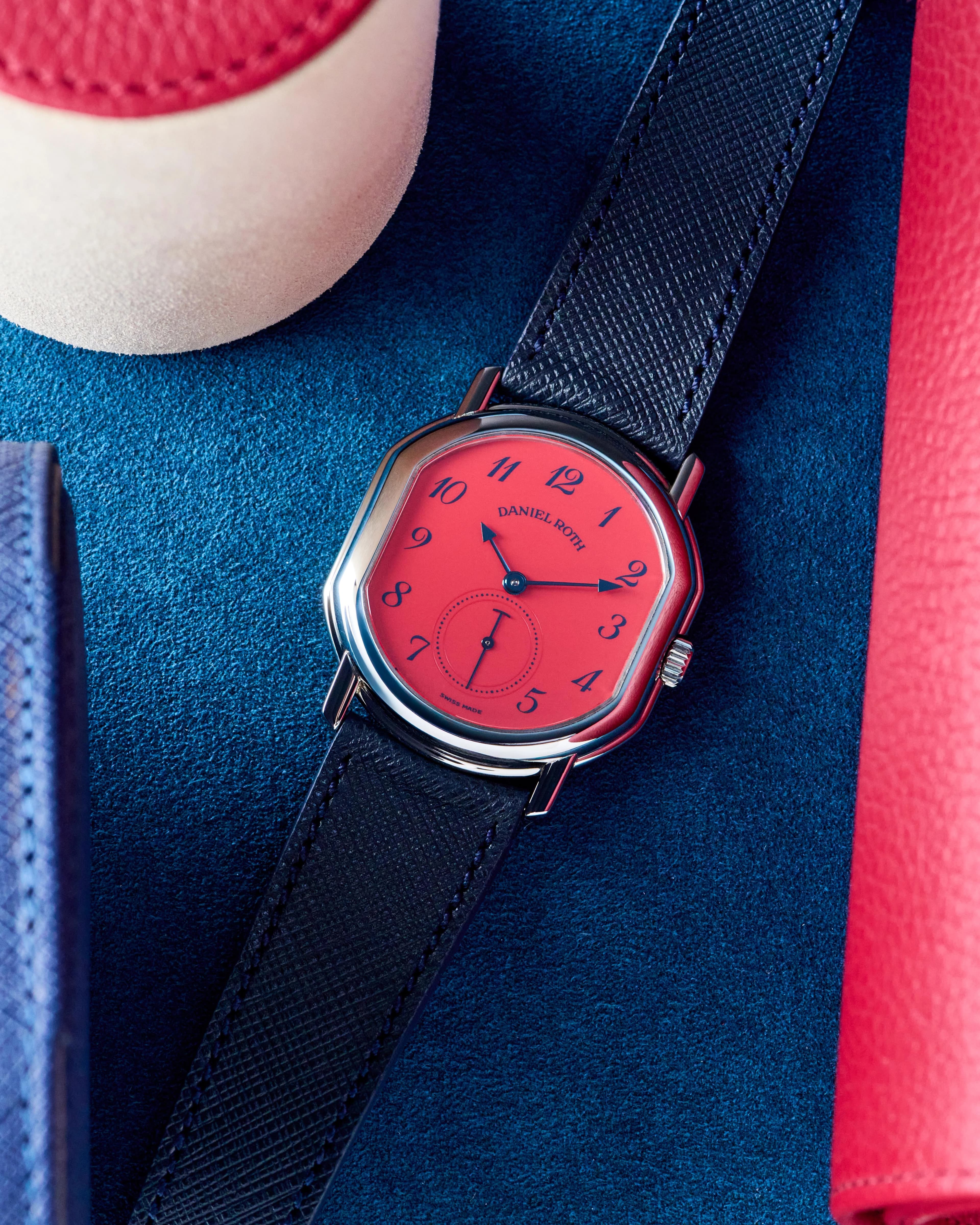 Featured image for Daniel Roth 207 Le Sentier SS Coral Red Dial Review