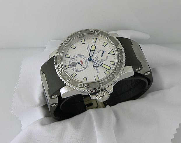 Ulysse Nardin Marine Diver 42.7mm
SS