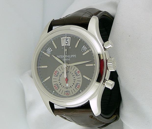 Patek Philippe 5960 Platinum Chronograph
Annual Calendar