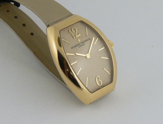 Vacheron Constantin Egerie Ladies Tonneau YG