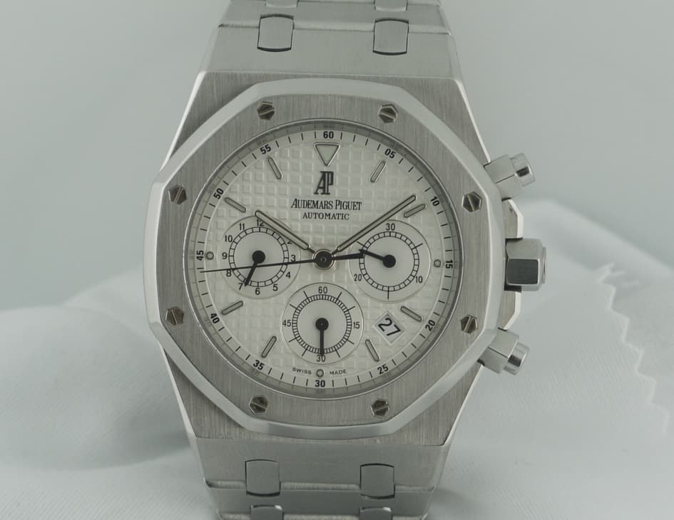 Audemars Piguet Royal Oak Chrono White Dial
SS/SS
