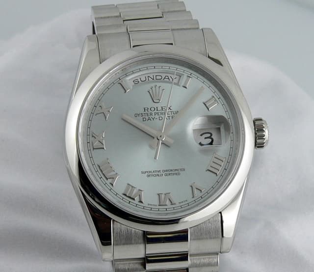 Rolex President Plat
Glacier Dial