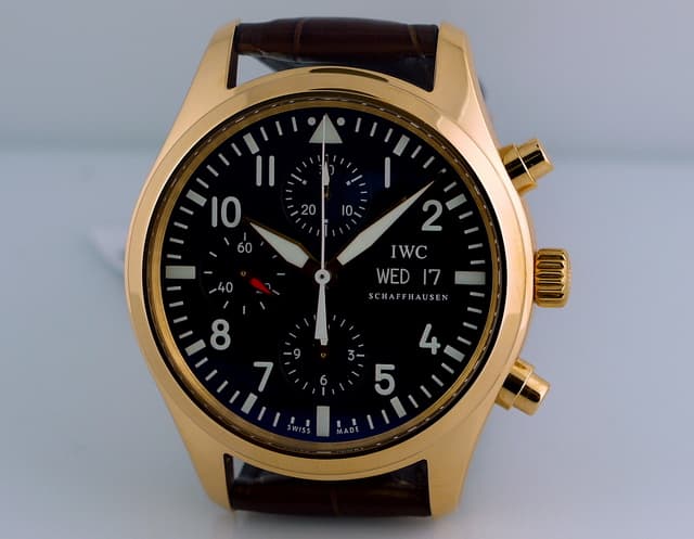IWC Fliegeruhr Chrono Black Dial 42mm
Rose Gold