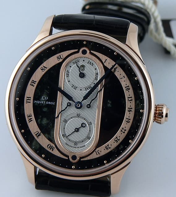 Jaquet Droz Quantieme Perpetual
Rose Gold
Serpentine Dial