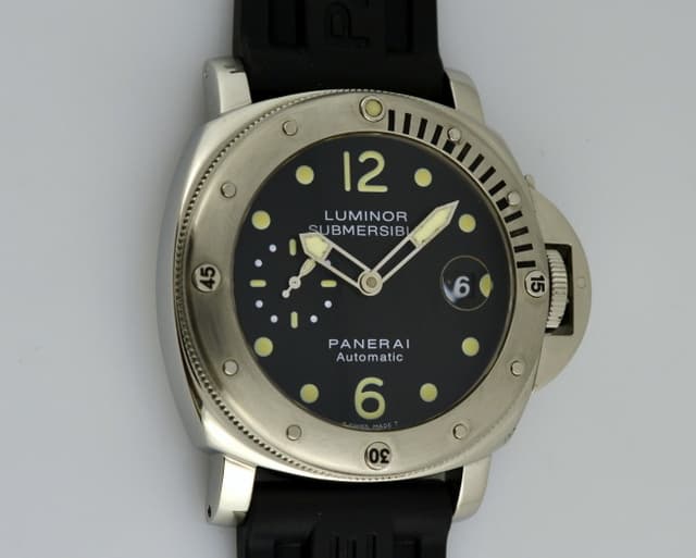 Panerai Luminor Submersible SS