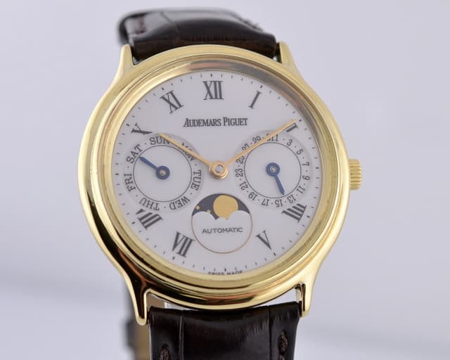 Audemars Piguet Vintage Day Date Moonphase 18K Yellow Gold 33MM