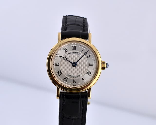 Breguet Lady Classique 18K Yellow Gold Manual Wind
24MM